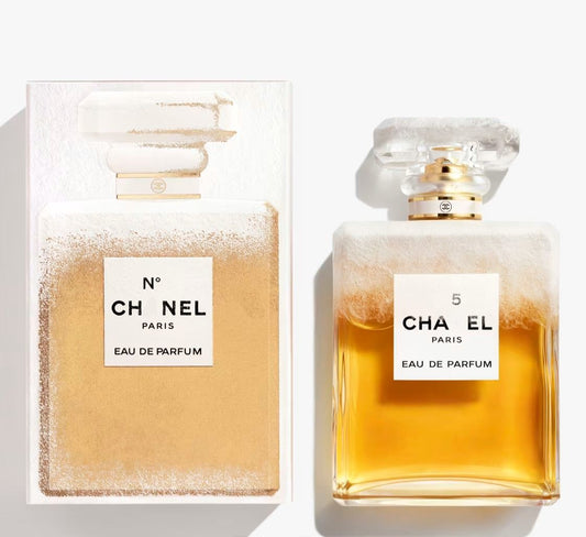 Chanel No. 5 Eau de Parfum 100 ml bottle with box on white background